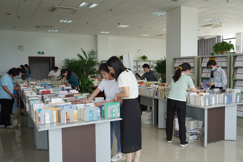 1684377319239945.jpg 书展.jpg